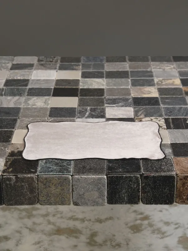 Аспаптарға арналған майлық, 30х45 см, шенилл, пішінді, сүт түстес, Қара жиек, Chenill framed, image-8