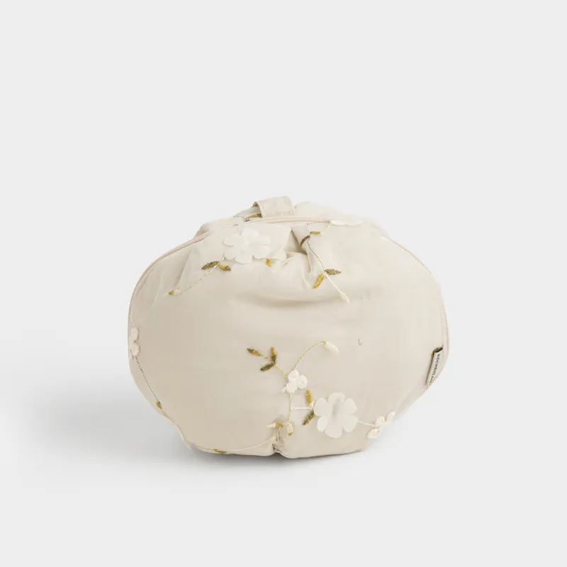 Косметичка, 23х26 см, с ручкой, полиэстер, бежевая, Цветы, Flower embroidery