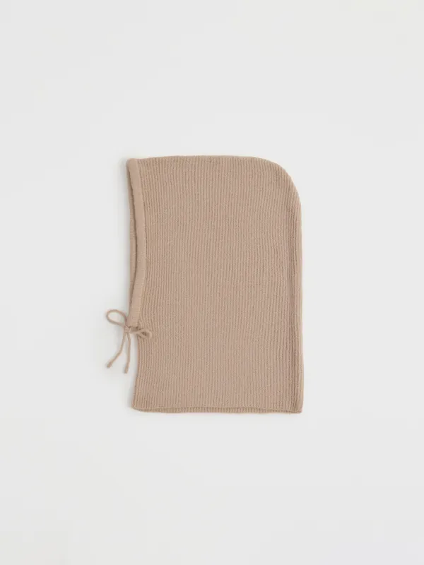 Капор в рубчик, Kapor