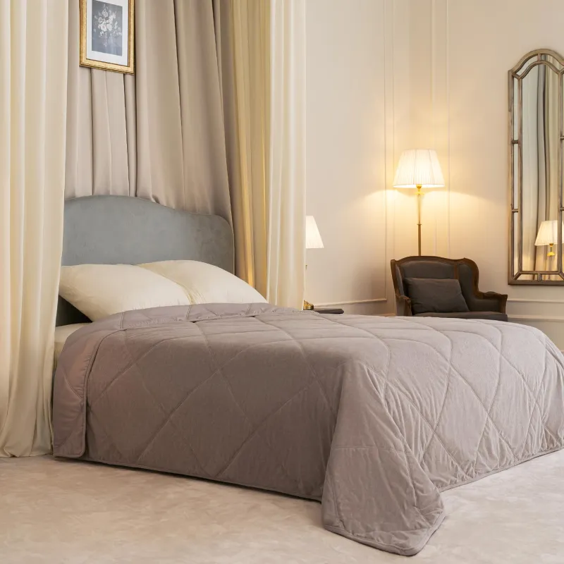 Жамылғы, 220х240 см, сырылған, Boucle/микрофибра, сүт түстес, Boucle