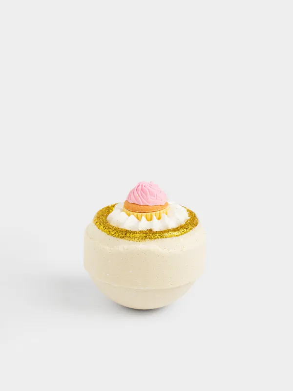 Бомбочка для ванны, 130 гр, с игрушкой, желтая, Печенье, Капкейк, Food spa, image-1