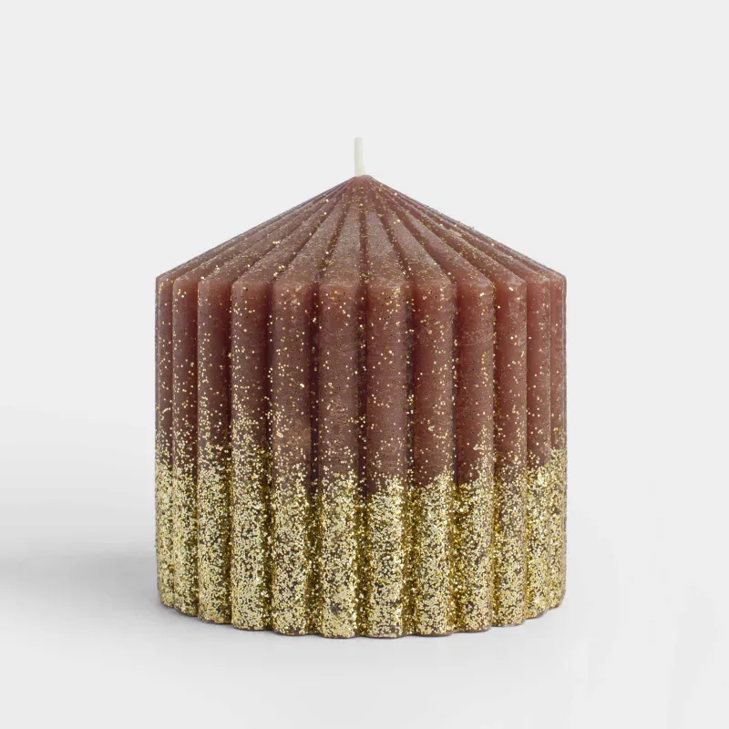 Свеча, 10 см, цилиндрическая, с блестками, коричнево-золотистая, Ribbed candle, image-0