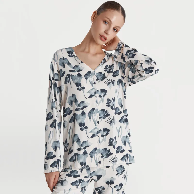 Рубашка женская, с длинным рукавом, вискоза, молочная, Синие цветы, Telia