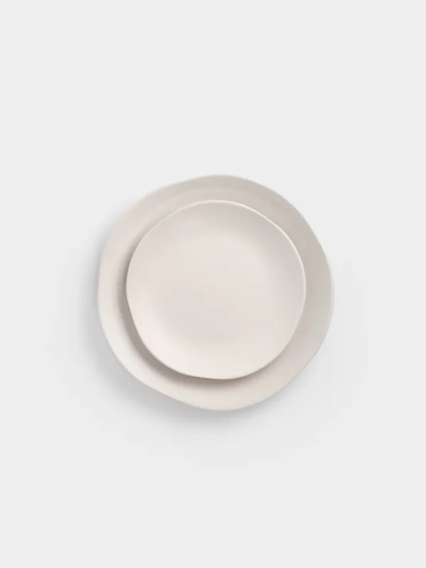 Ас сервизі, 6 адам, 18 зат, тастан жасалған керамика, сүт түстес, дақты, Жарық нүктелері, Devli, image-1