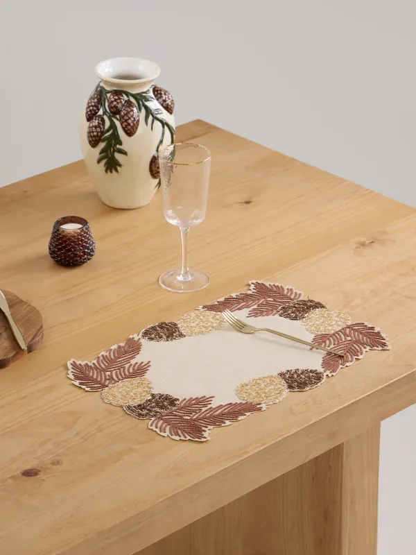 Аспаптарға арналған майлық, 30х45 см, полиэстер, сарғылт-қоңыр, Бұтақтардағы шырша бүршіктері, Conifers, image-6