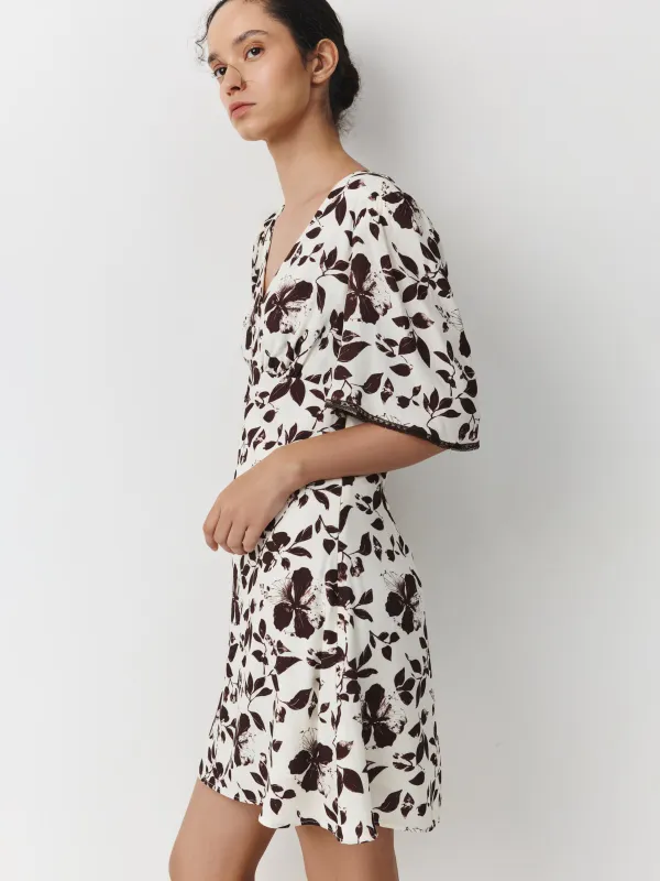 Әйелдер көйлегі, миди, өлшемі XS, қысқа жеңді, вискоза, сүт түстес, Гүлдер, Kirsti, image-0