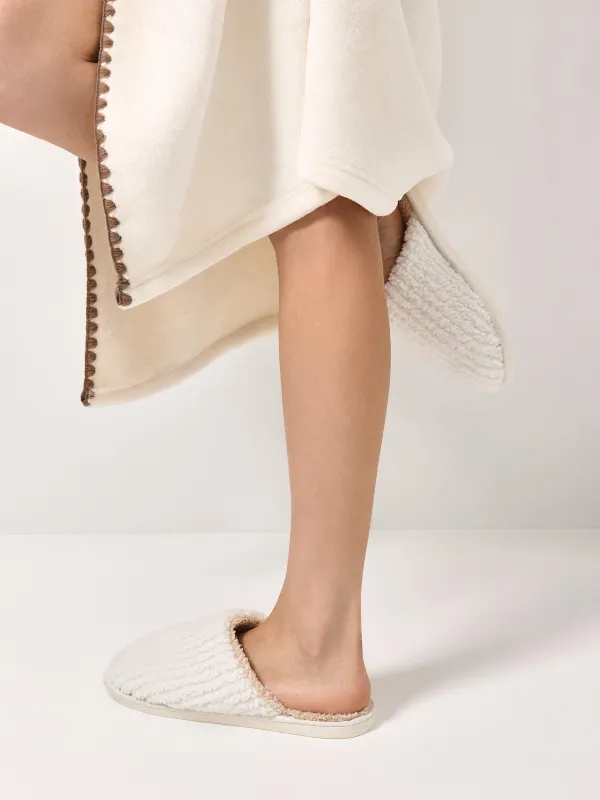 Тапочки женские, Plush font, image-6