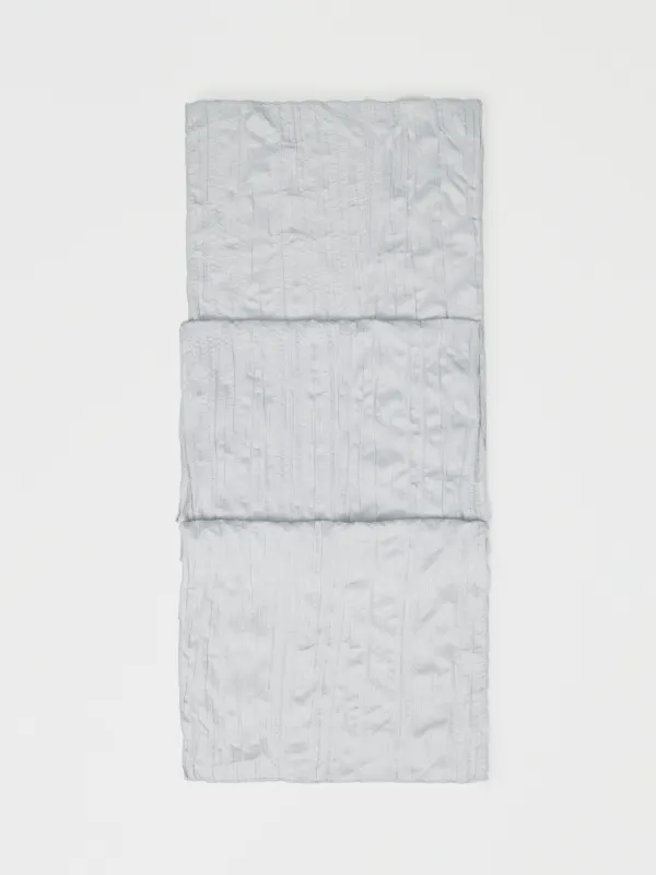 Үстел төсеніші, 40х160 см, полиэстер, ашық сұр, Мыжылған әсер, Dented, image-0