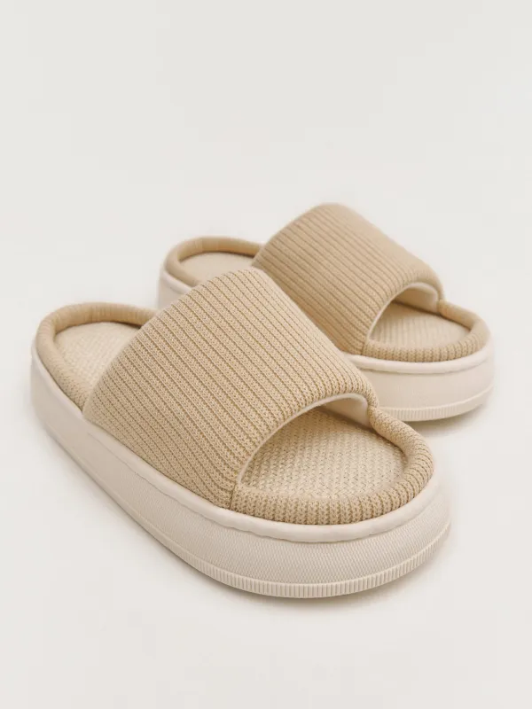 Әйелдер тәпішкелері, үйге арналған, өлшемі 36-37, иірілген жіп/полиэстер, сарғылт-қоңыр, Knitted, image-2