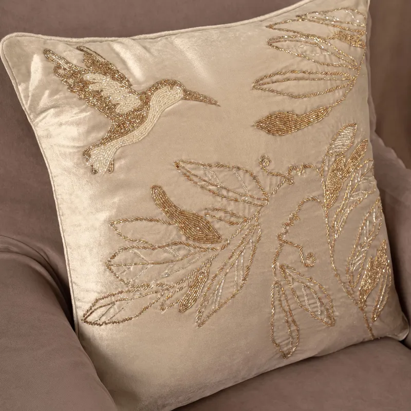 Подушка декоративная, 50х50 см, вельвет/бисер, песочная, Колибри, Paradise birds