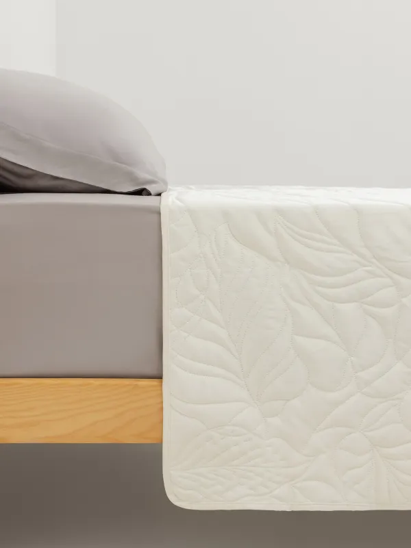 Төсек жапқыш, 220x240 см, қаланған, барқыт/микроталшық, сүтті, жапырақтар, Stitch velvet, image-2