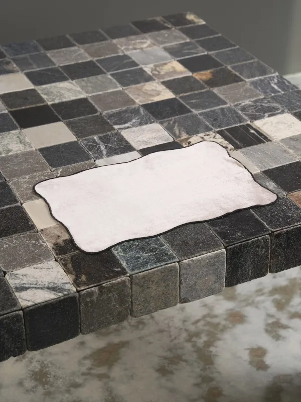 Аспаптарға арналған майлық, 30х45 см, шенилл, пішінді, сүт түстес, Қара жиек, Chenill framed, image-6