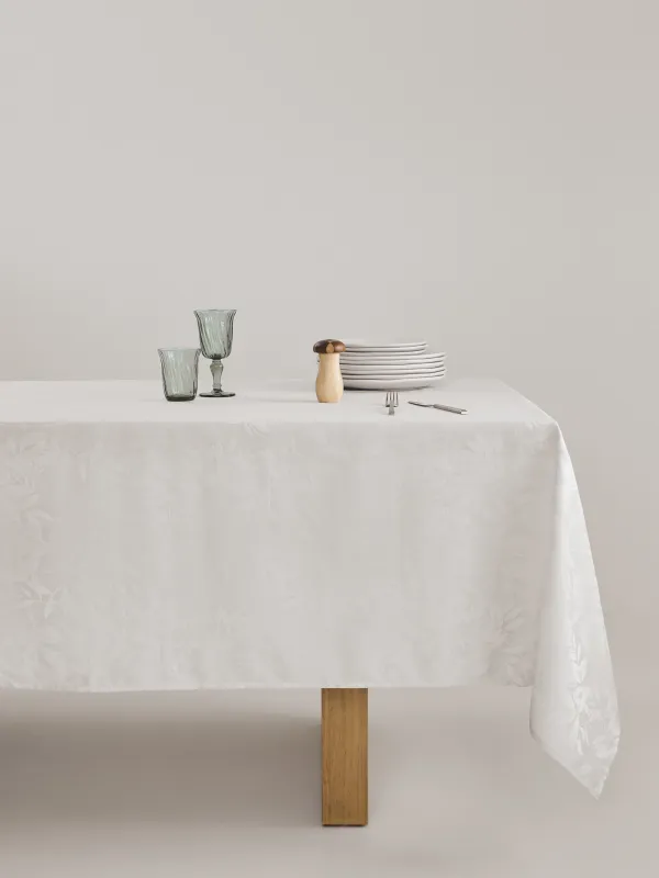 Скатерть, 160х160 см, жаккард, полиэстер, белая, Ветви, Patterned branches, image-0