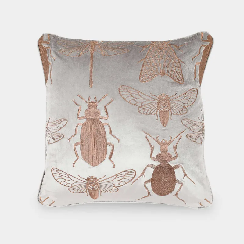Подушка декоративная, 50х50 см, вельвет, бежево-серая, Жуки, Bugs