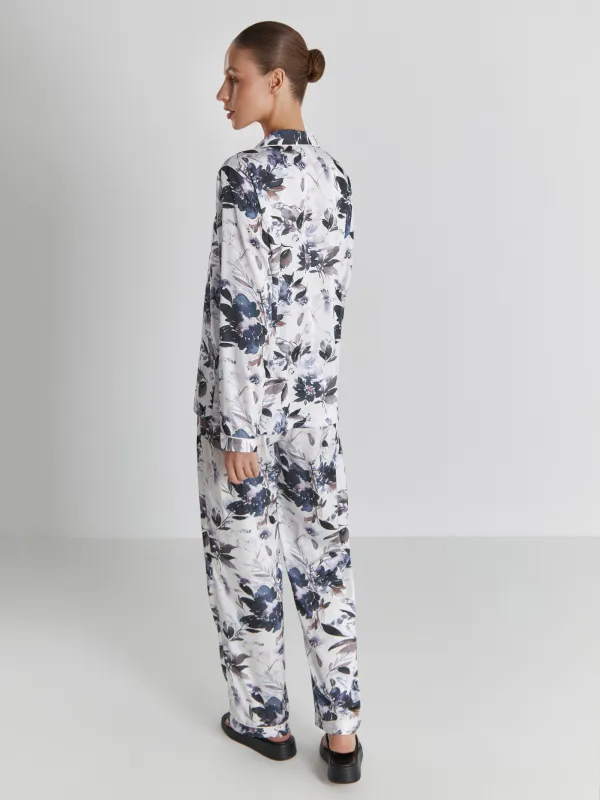 Рубашка женская, с длинным рукавом, полиэстер, молочная, Синие цветы, Rika, image-3