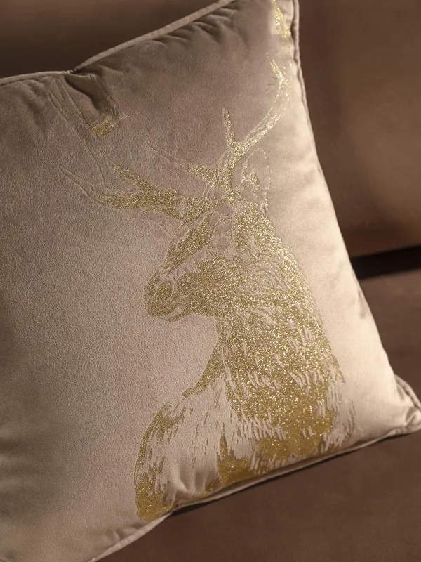 Сәндік жастық, 45х45 см, барқыт, қоңыр-алтын, Ормандағы бұғылар, Woodland story, image-3