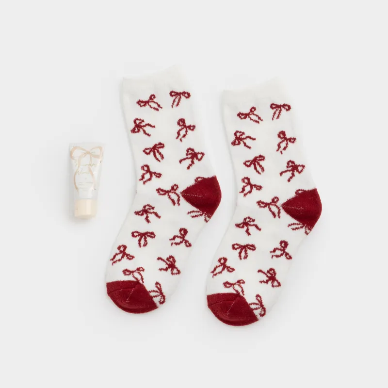 Косметикалық жиынтық, 2 зат, қолға/шұлыққа арналған крем, Кокос жаңғағы/Ваниль, Therapy winter