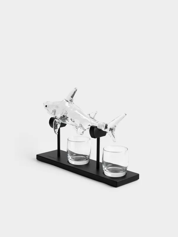 Сусындарға арналған жиынтық, 2 адам, 3 зат, тұғырда, графин/стақандар, шыны/ағаш, Акула, Bar, image-3