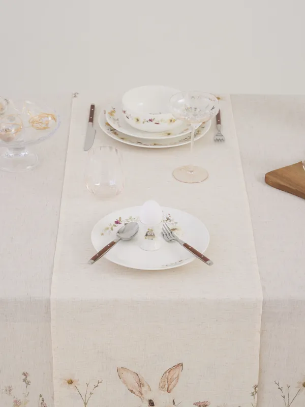 Үстел төсеніші, 40х160 см, полиэстер/зығыр, сарғылт-қоңыр, Гүлдер арасындағы қоян, Bunny in flowers, image-3