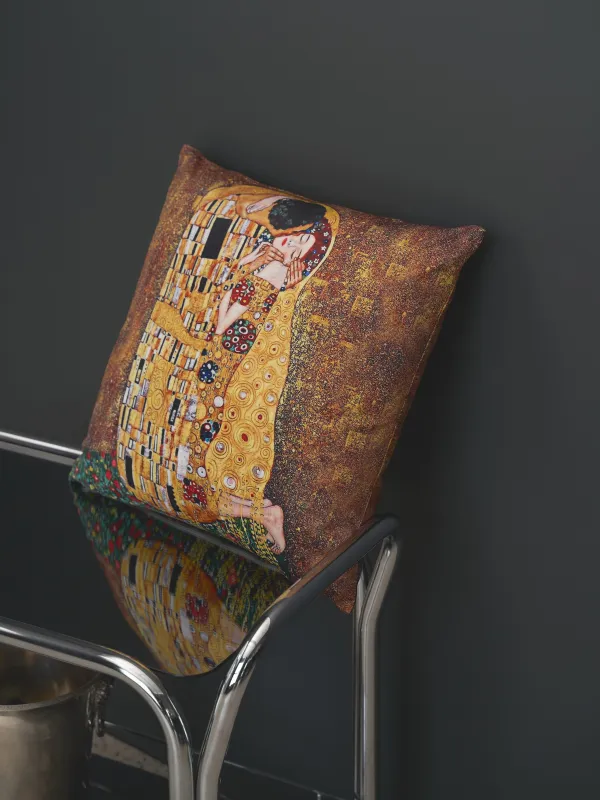 Подушка декоративная, 45х45 см, полиэстер, Поцелуй, Климт, Art поцелуй, image-2