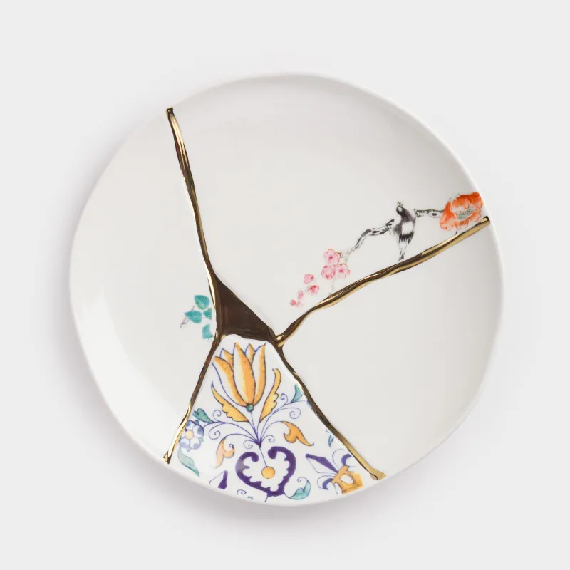 Тіскебасар тәрелкесі, 21 см, фарфор N, ақ және алтын, Кинцуги, Kintsugi