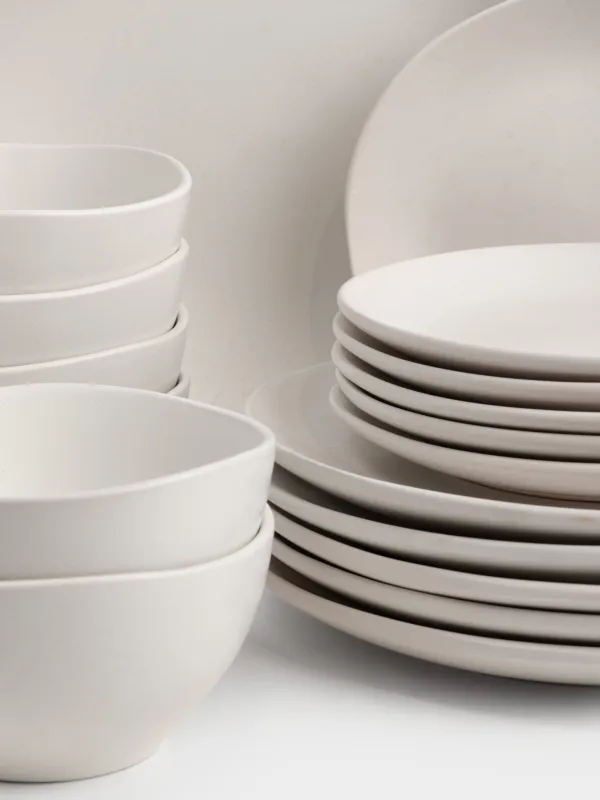 Ас сервизі, 6 адам, 18 зат, тастан жасалған керамика, сүт түстес, дақты, Жарық нүктелері, Devli, image-3