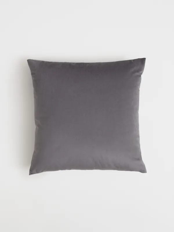 Сәндік жастық, 45х45 см, барқыт, күміс сұр, Ормандағы бұғы, Winter deer, image-1