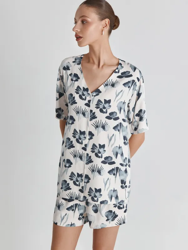 Рубашка женская, с коротким рукавом, вискоза, молочная, Синие цветы, Telia, image-1